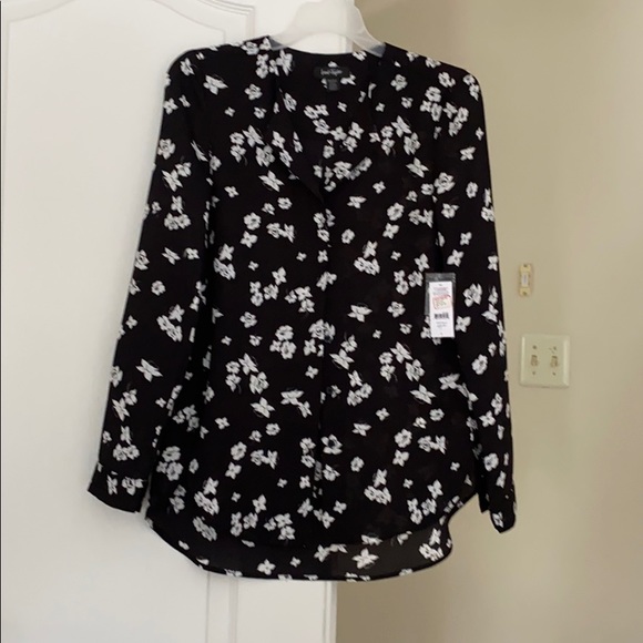BNWT Lord and Taylor black floral crepe blouse xs - Picture 1 of 8